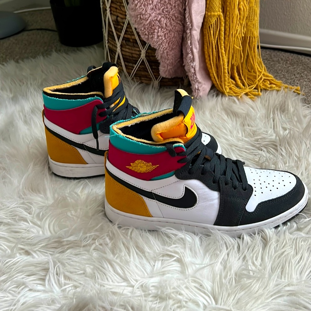 Air Jordan 1 High Zoom Comfort — Multi Color
